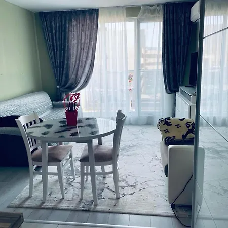 Apartament Admiral Plasa Studiyo-25c *