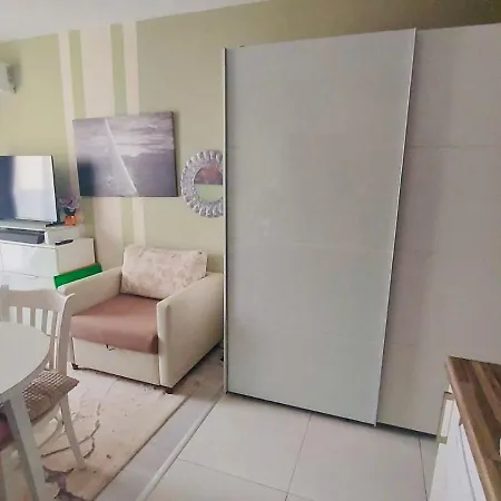 Apartament Admiral Plasa Studiyo-25c *